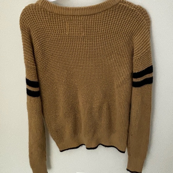 Abercrombie “A” brown knit sweater - Picture 2 of 2